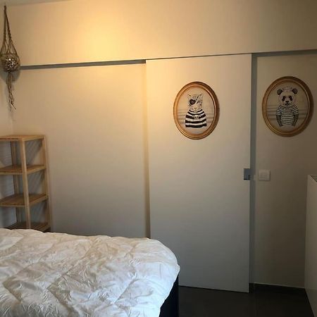 Hedendaags, Verzorgd Appartement Op Unieke Locatie オステンド エクステリア 写真